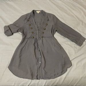 Grey blouse with buttons